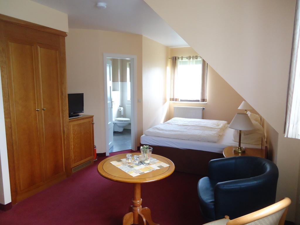 Landhotel Schorssow Quarto foto