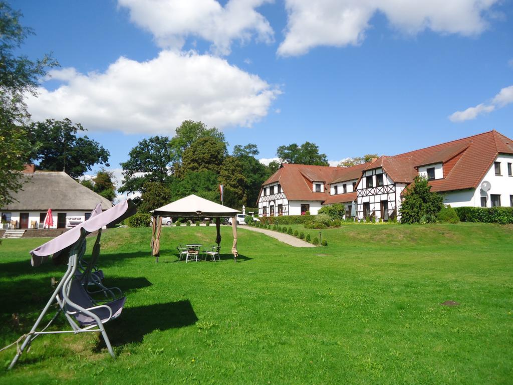 Landhotel Schorssow Exterior foto